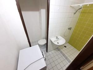 Pronájem bytu 1+kk, Praha - Radotín, Vrážská, 28 m2