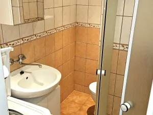 Pronájem bytu 1+kk, Most, U Věžových domů, 22 m2