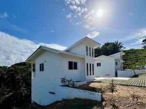 Prodej rodinného domu, Fallcon Valley, José Santos Guardiola, Honduras, 84 m2