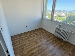 Pronájem bytu 2+kk, Ústí nad Labem, U Panského dvora, 34 m2