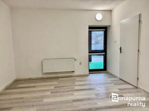 Pronájem bytu 2+kk, Ivančice, Na Brněnce, 29 m2