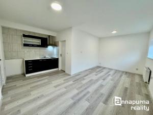 Pronájem bytu 1+kk, Ivančice, Na Brněnce, 29 m2