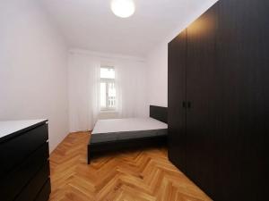 Pronájem bytu 2+kk, Praha - Žižkov, Víta Nejedlého, 45 m2