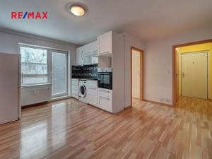 Pronájem bytu 2+kk, Milovice, Braniborská, 32 m2