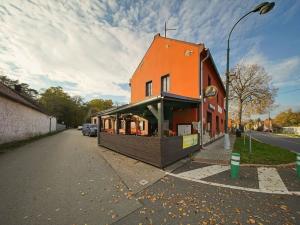 Pronájem restaurace, Lysá nad Labem, 151 m2