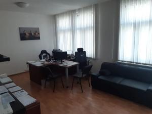 Pronájem bytu 3+1, Praha - Žižkov, Jeseniova, 89 m2