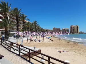 Prodej bytu 4+kk, Torrevieja, Španělsko, 80 m2