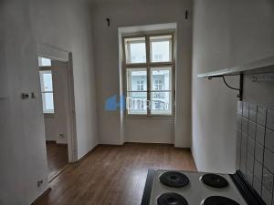 Pronájem bytu 1+kk, Praha - Karlín, Sokolovská, 26 m2