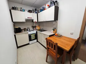 Pronájem bytu 2+kk, Praha - Hlubočepy, Voskovcova, 51 m2