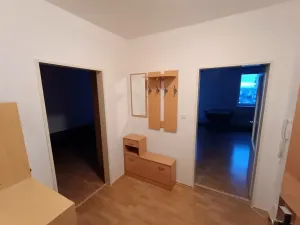 Pronájem bytu 2+kk, Praha - Troja, Hnězdenská, 43 m2