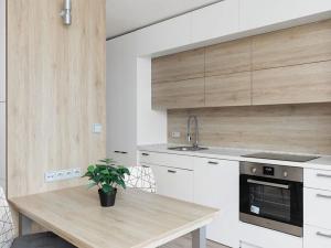 Pronájem bytu 1+kk, Praha - Záběhlice, Topolová, 31 m2