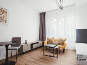 Pronájem bytu 1+kk, Praha - Strašnice, Petrovická, 23 m2