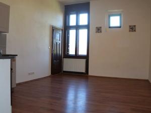 Pronájem bytu 2+kk, Žatec, Volyňských Čechů, 62 m2