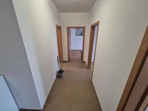 Pronájem bytu 3+kk, Praha - Modřany, Československého exilu, 70 m2