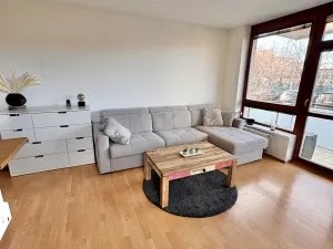 Pronájem bytu 2+kk, Praha - Štěrboholy, Laudonova, 60 m2