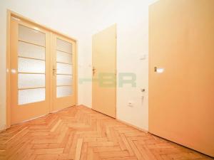 Pronájem bytu 1+kk, Praha - Vinohrady, U vinohradské nemocnice, 34 m2