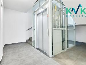 Prodej bytu 3+kk, Karlovy Vary, Dubová, 85 m2