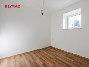 Prodej bytu 2+kk, Svoboda nad Úpou, Nádražní, 82 m2