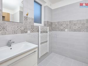 Prodej rodinného domu, Všestary - Menčice, Hlavní, 74 m2