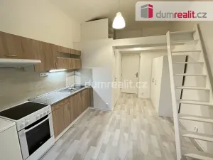 Pronájem bytu 1+kk, Praha - Smíchov, Kmochova, 22 m2