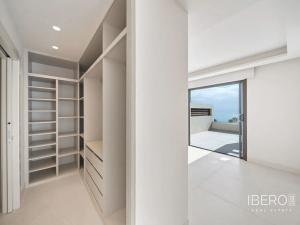 Prodej bytu 5+kk, Estepona, Španělsko, 178 m2