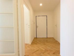 Pronájem bytu 2+kk, Praha - Vinohrady, Vinohradská, 48 m2