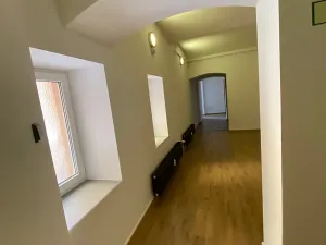 Pronájem obchodního prostoru, Jablonec nad Nisou, Podhorská, 90 m2