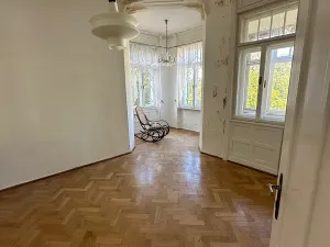 Prodej bytu 3+1, Karlovy Vary, Krále Jiřího, 93 m2