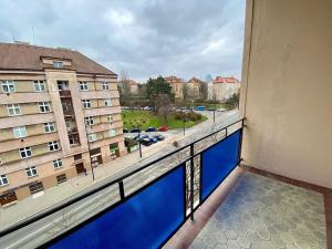 Pronájem bytu 2+kk, Praha - Nusle, Táborská, 55 m2