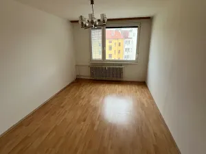 Pronájem bytu 2+kk, Praha - Nusle, Nuselská, 42 m2