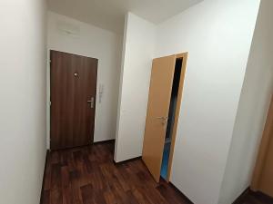 Pronájem bytu 2+kk, Olomouc, Voskovcova, 56 m2