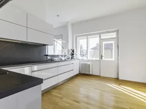 Pronájem bytu 4+1, Praha - Dejvice, Komornická, 152 m2