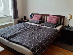 Pronájem bytu 2+1, Praha - Smíchov, U Královské louky, 70 m2