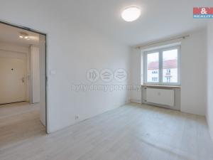 Prodej bytu 3+kk, Ostrov, Borecká, 63 m2