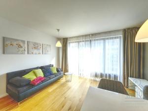 Pronájem bytu 2+kk, Praha - Vršovice, Archangelská, 54 m2