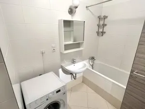 Pronájem bytu 1+kk, Praha - Horní Měcholupy, Modenská, 35 m2