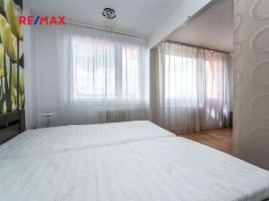 Prodej bytu 2+kk, Praha - Bohnice, Zelenohorská, 42 m2