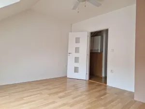 Prodej bytu 2+kk, Zastávka, Stará osada, 72 m2