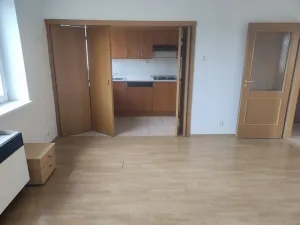 Pronájem bytu 2+kk, Praha - Michle, Baarova, 44 m2