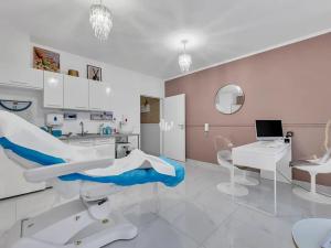 Pronájem kanceláře, Dolní Břežany, Na Panský, 162 m2