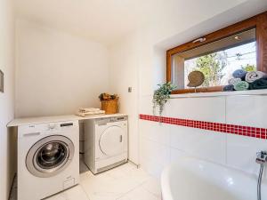 Prodej rodinného domu, Svinaře, Hlavní, 85 m2