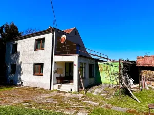Prodej rodinného domu, Panenské Břežany, Na plácku, 300 m2
