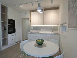 Pronájem bytu 3+kk, Praha - Háje, Výstavní, 72 m2