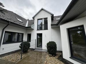 Prodej vícegeneračního domu, Šestajovice, 460 m2