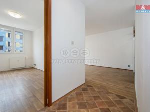 Prodej bytu 2+kk, Jince, Zborovská, 42 m2