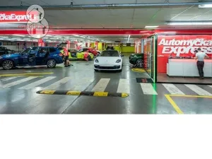 Pronájem obchodního prostoru, Praha - Vysočany, 300 m2