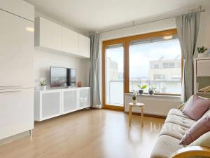 Prodej bytu 3+kk, Praha - Modřany, Československého exilu, 69 m2