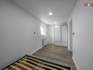 Pronájem bytu 3+1, Radonice, Růžičkova, 92 m2