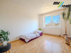 Pronájem bytu 2+1, Milovice, Komenského, 46 m2