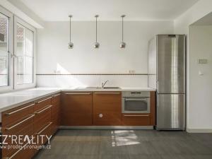 Prodej rodinného domu, Praha - Lipence, Na Bambouzku, 308 m2